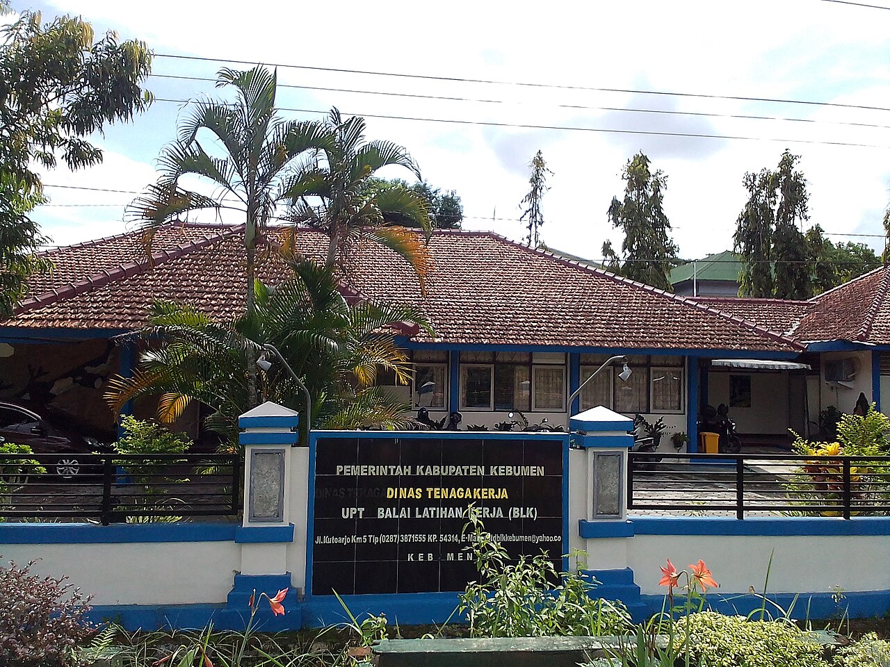 Mediasi hubungan industrial